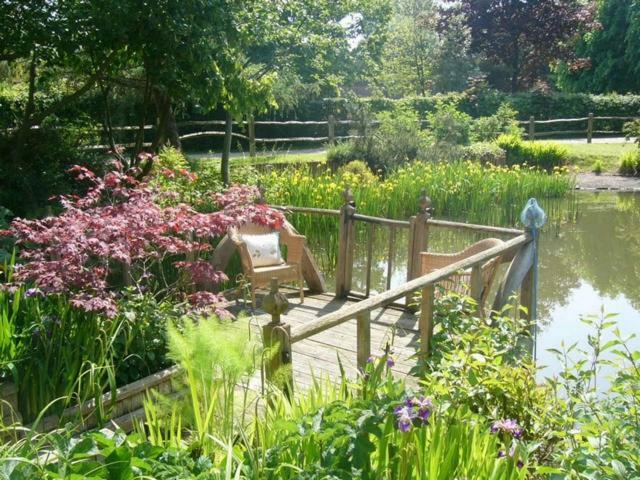 The Pavilion At Brunger House Tenterden Exterior foto