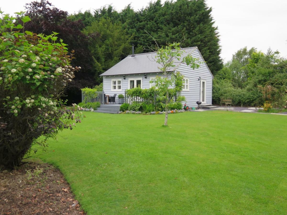 The Pavilion At Brunger House Tenterden Exterior foto