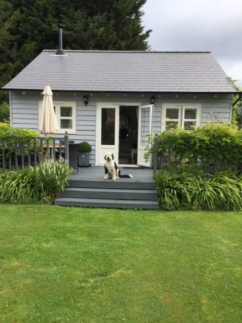 The Pavilion At Brunger House Tenterden Exterior foto